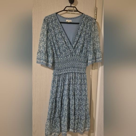 Max Studio Blue Floral Flutter Sleeve Midi Dress - Picture 1 of 9